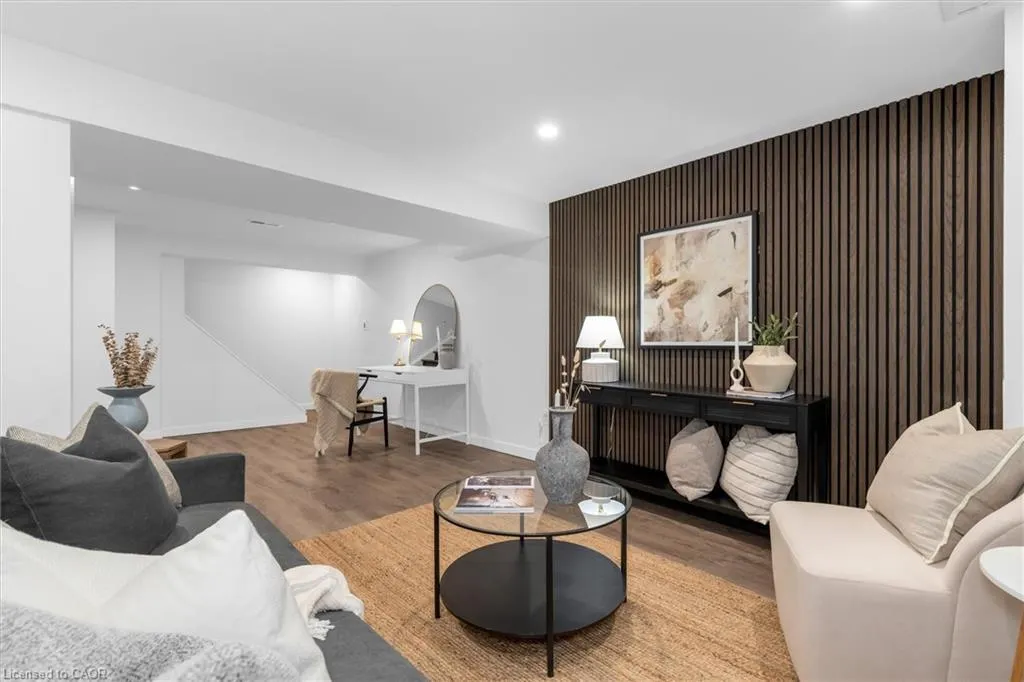 3 Mulock Avenue