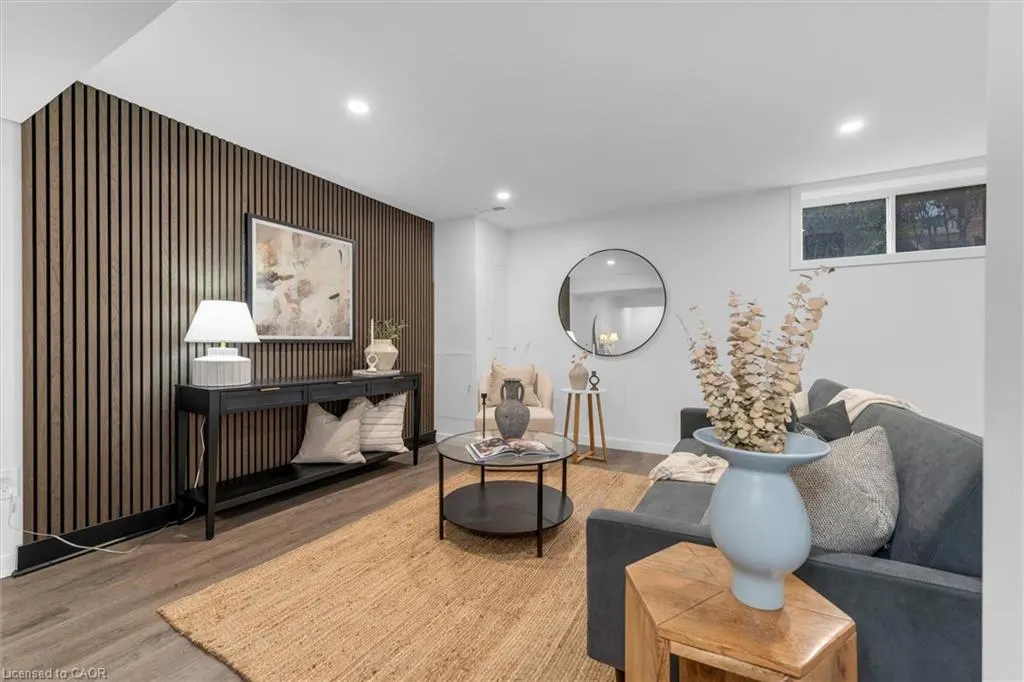 3 Mulock Avenue