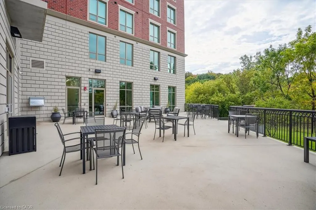 2750 King Street E, #508