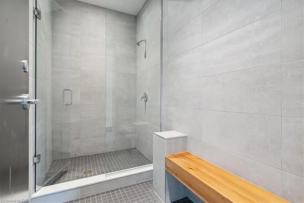 2750 King Street E, #508