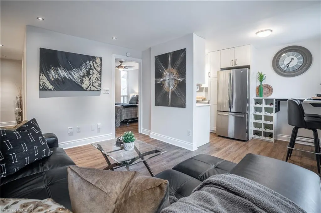 141 Catharine Street, #204