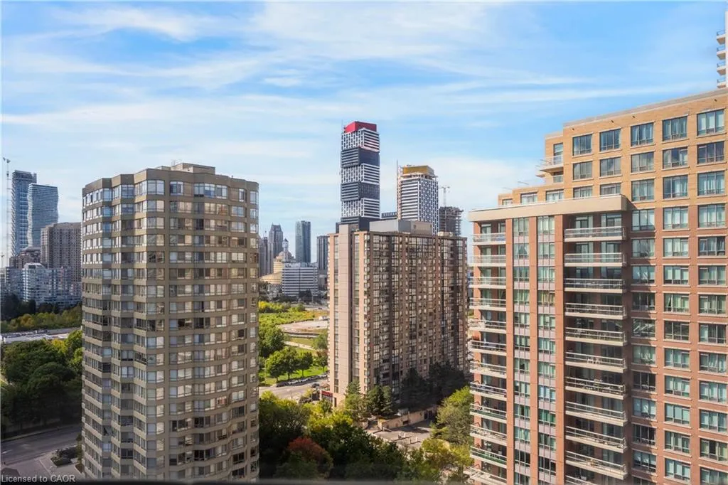 55 Elm Drive W, #2204