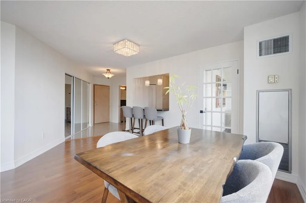 55 Elm Drive W, #2204