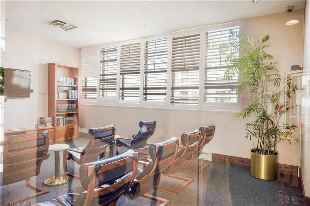 55 Elm Drive W, #2204