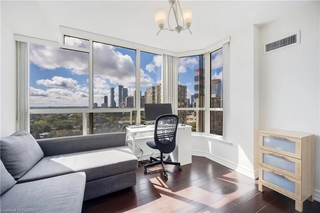 55 Elm Drive W, #2204