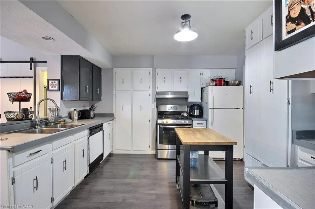 2 Kilberg Court