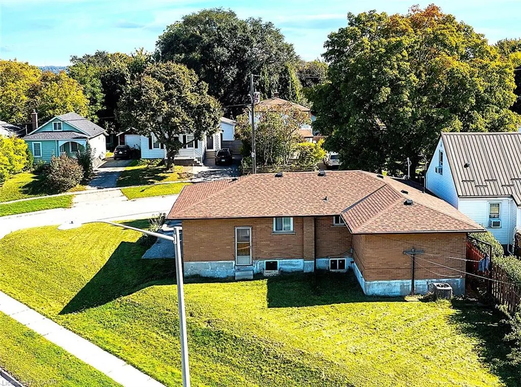 532 Montrave Avenue