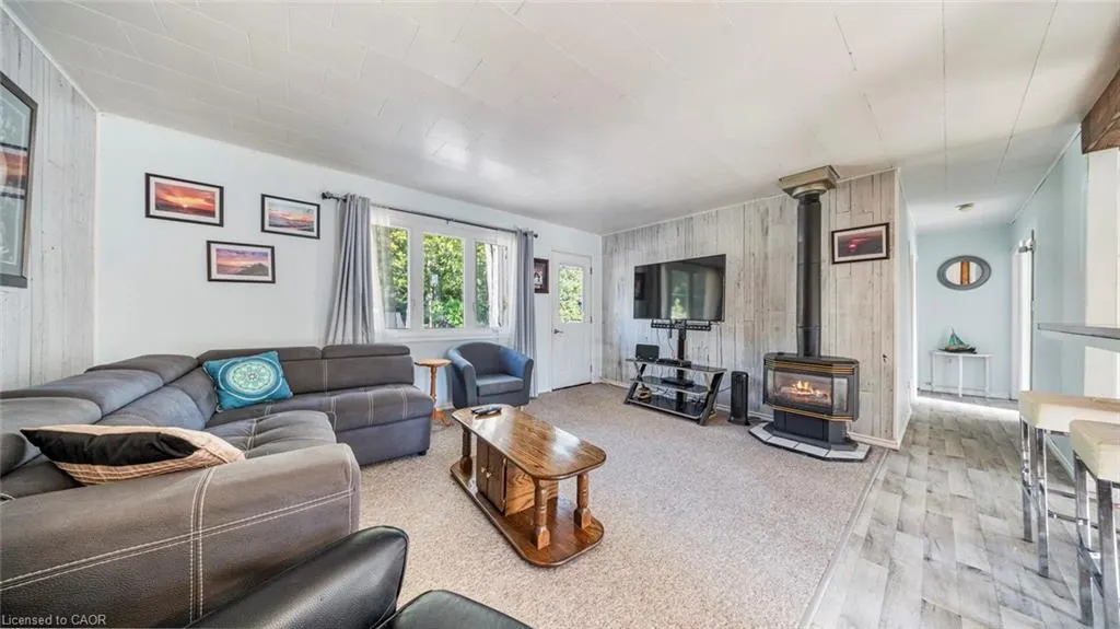 52 Ridgewood Dr Drive