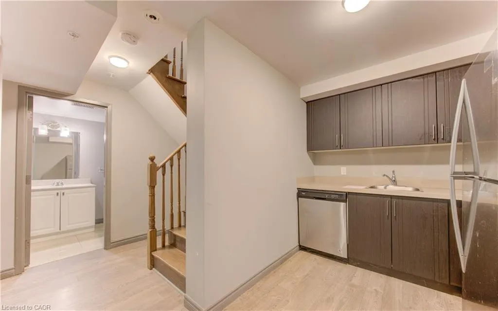 321 Spruce Street, #102