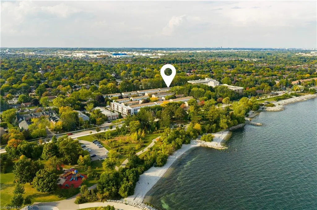 5475 Lakeshore Road, #19