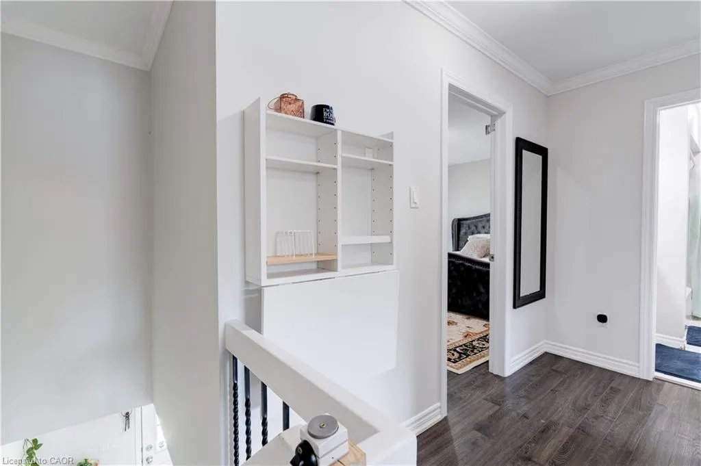 5475 Lakeshore Road, #19