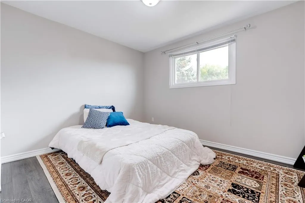 5475 Lakeshore Road, #19