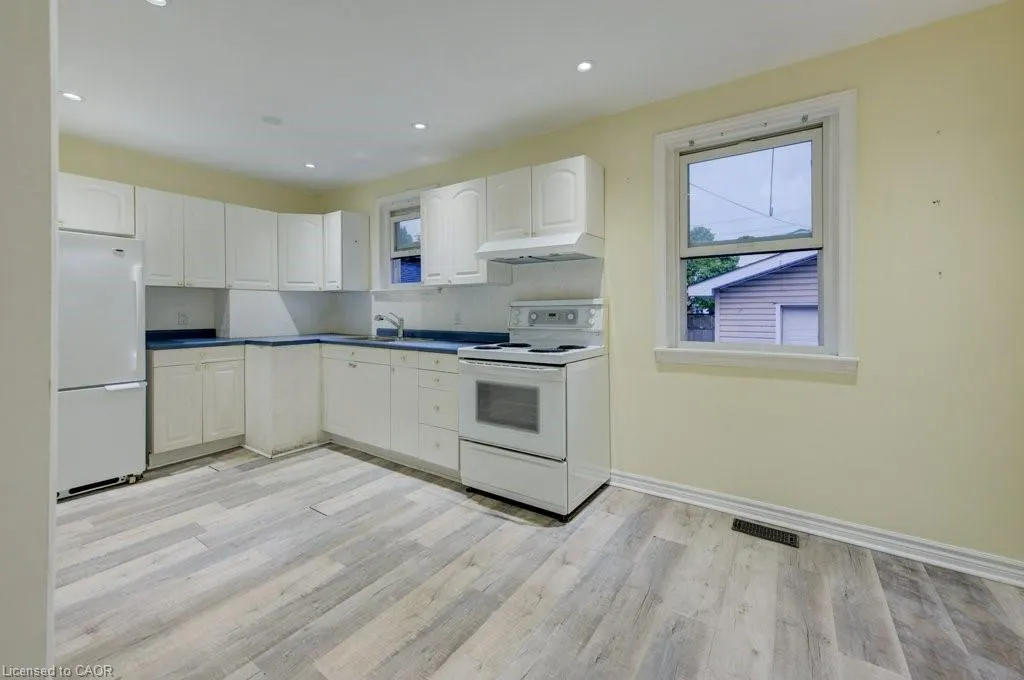 446 Kingsleigh Court