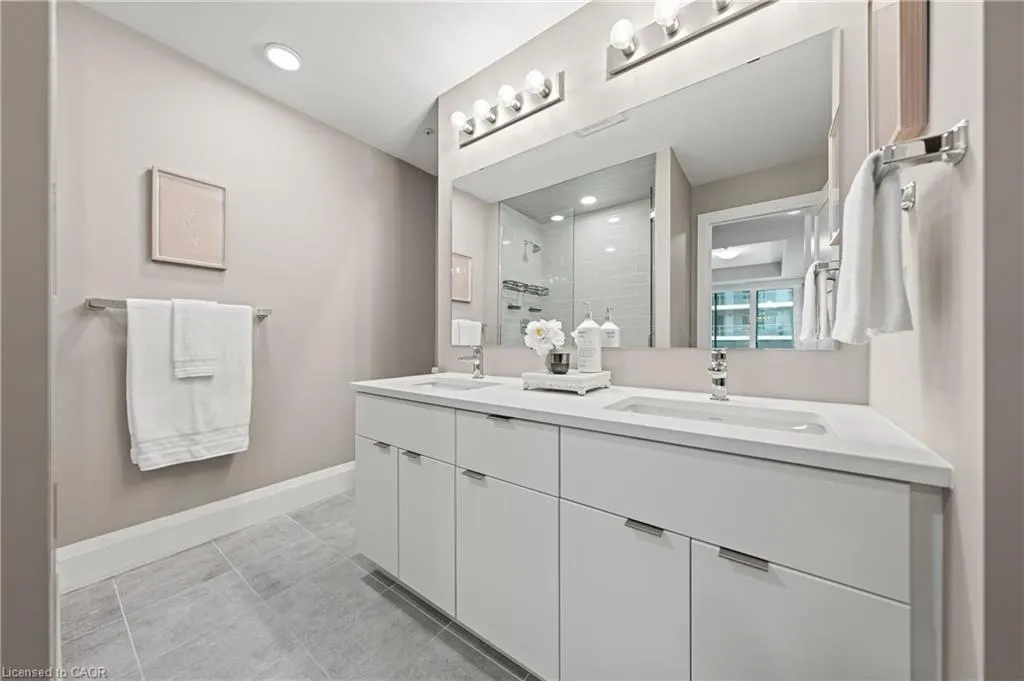 73 Arthur Street, #802