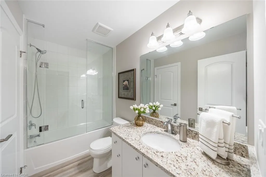 2362 New Street, #8