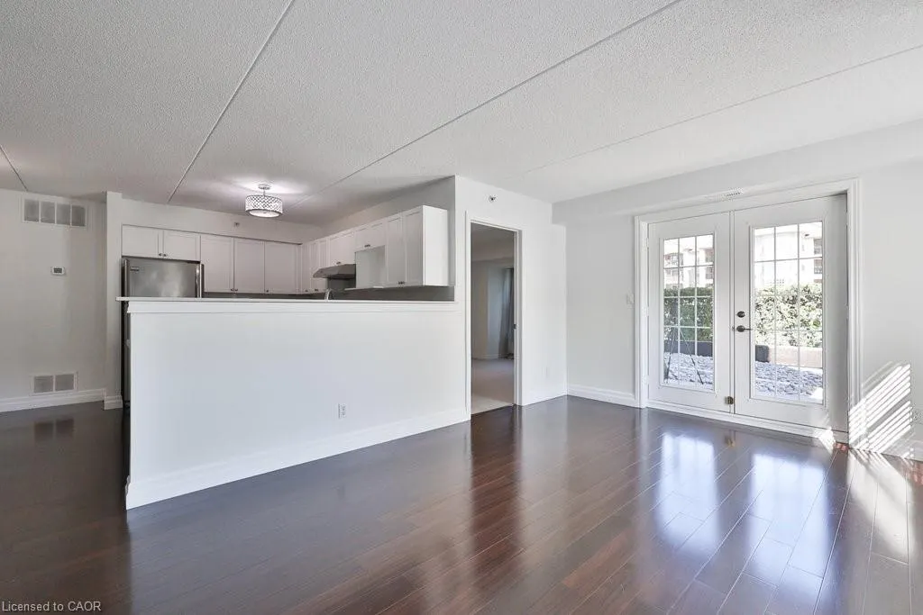 2035 Appleby Line, #113