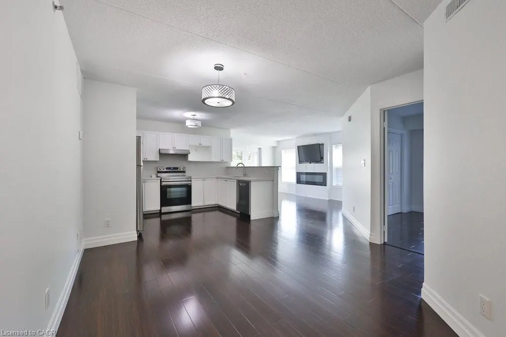 2035 Appleby Line, #113