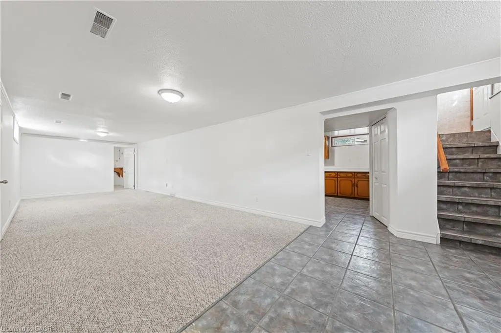 23 Sunnylea Crescent