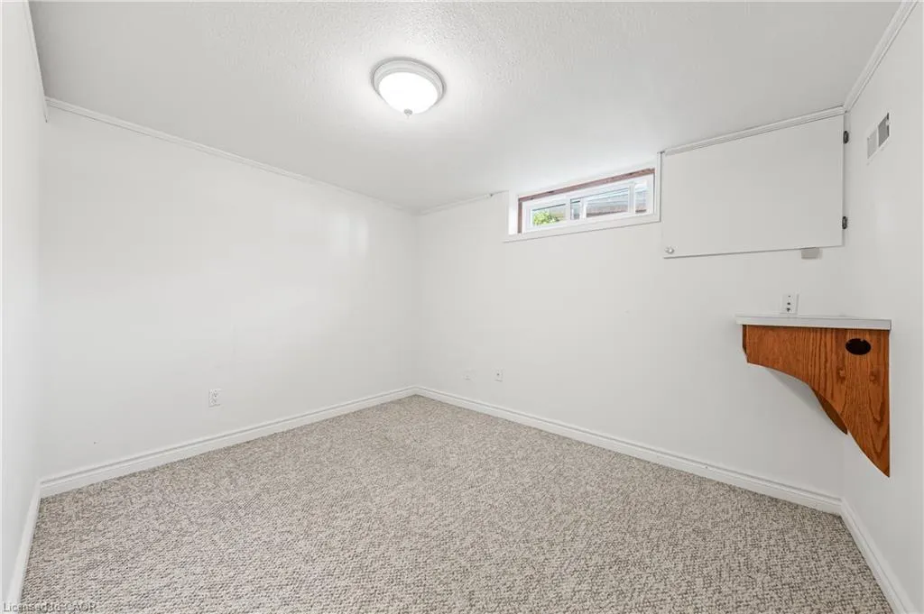 23 Sunnylea Crescent