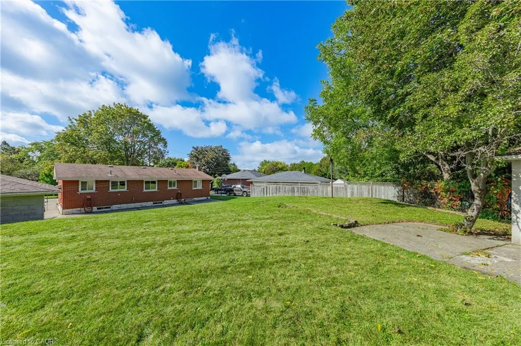 23 Sunnylea Crescent