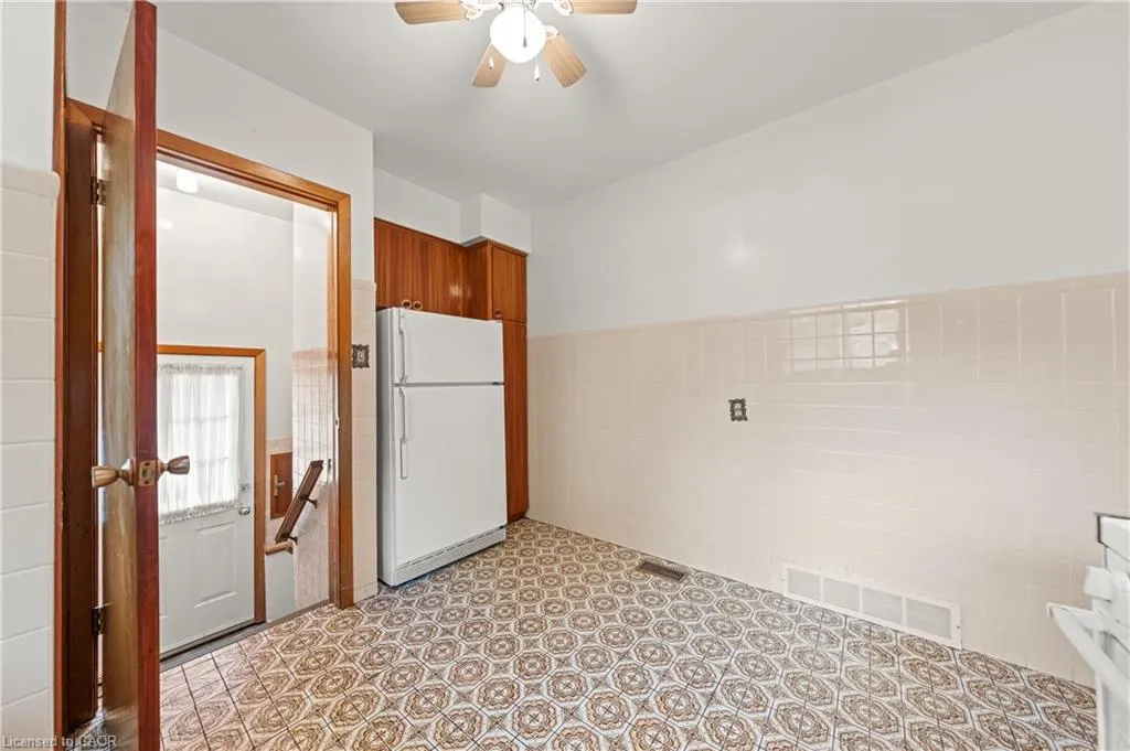23 Sunnylea Crescent