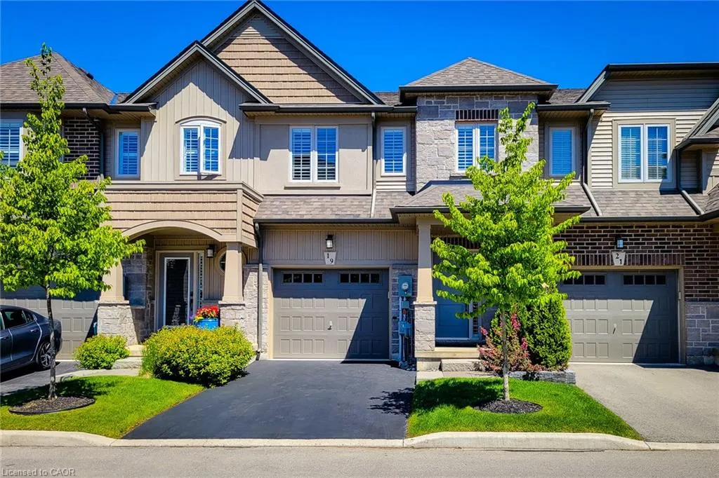 19 Dresser Lane