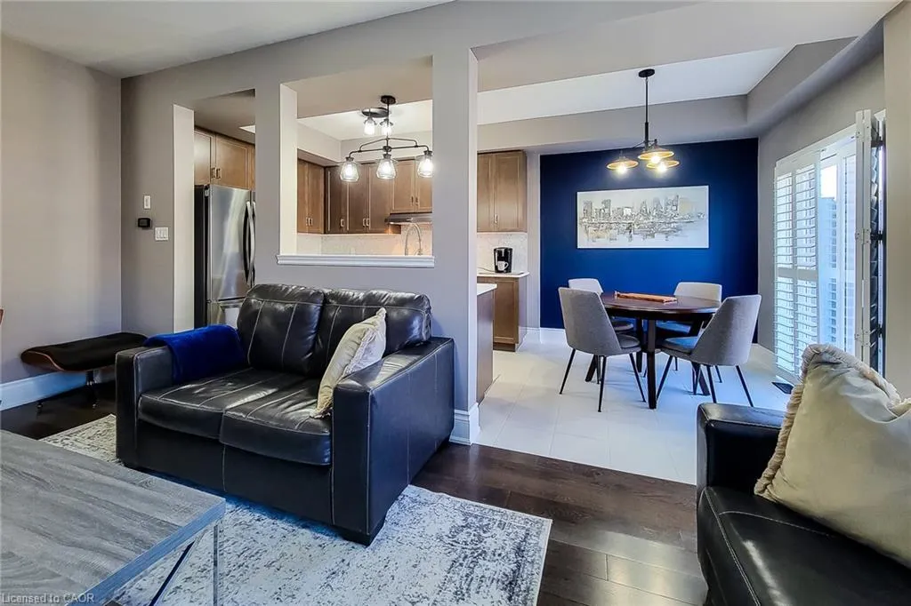 19 Dresser Lane
