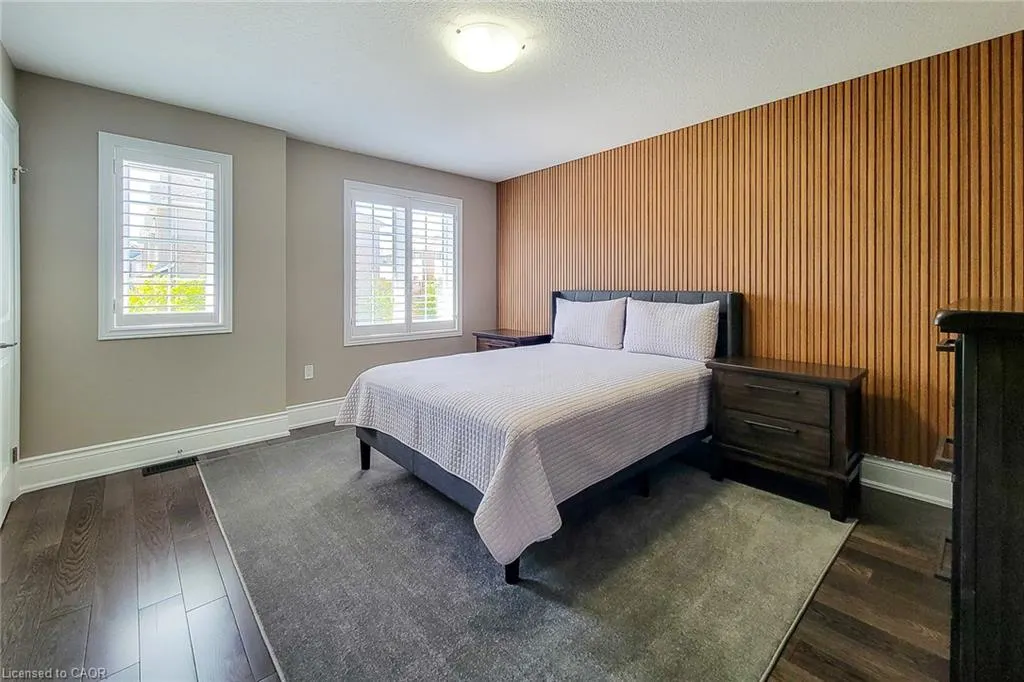 19 Dresser Lane