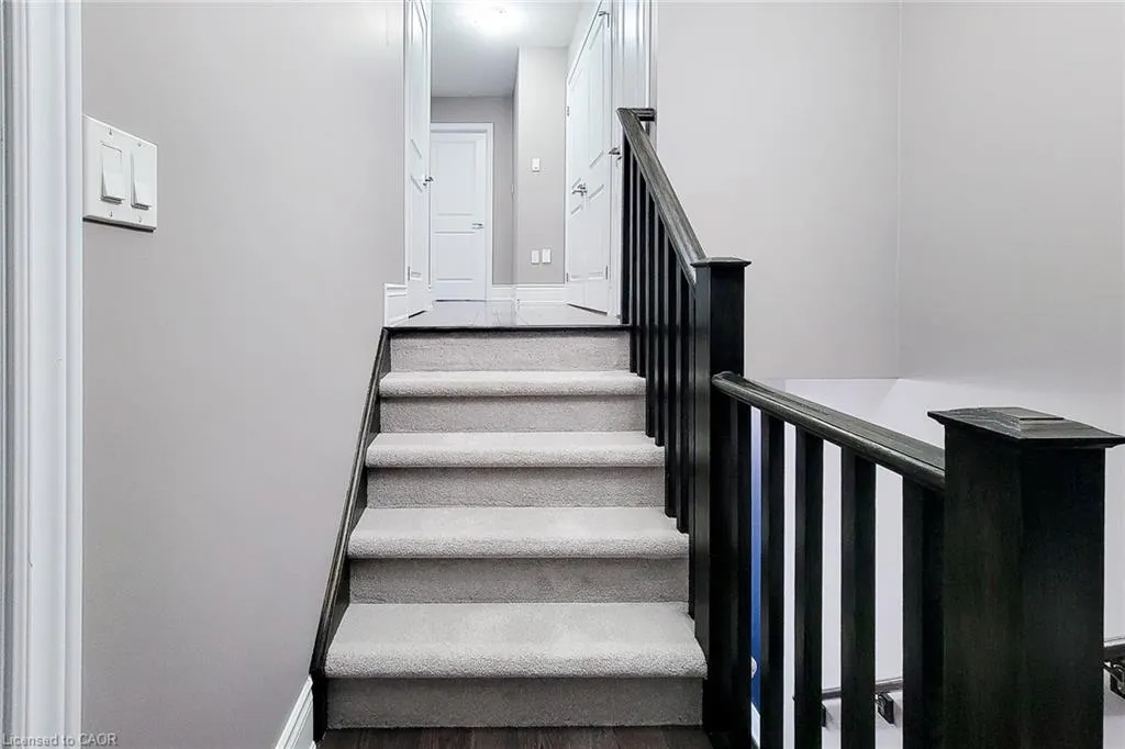 19 Dresser Lane