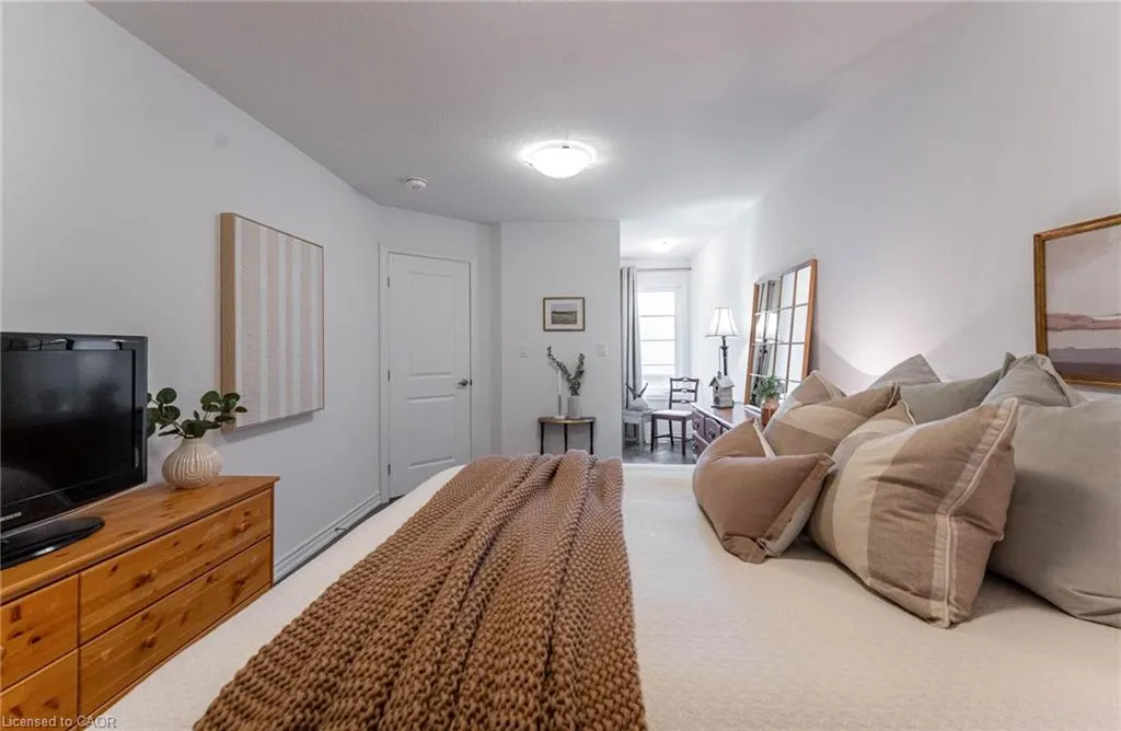 61 Soho Street, #85