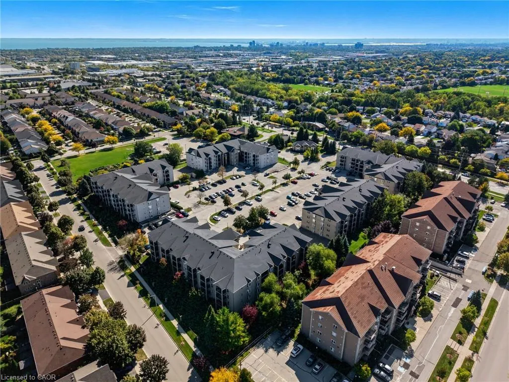1421 Walkers Line, #304