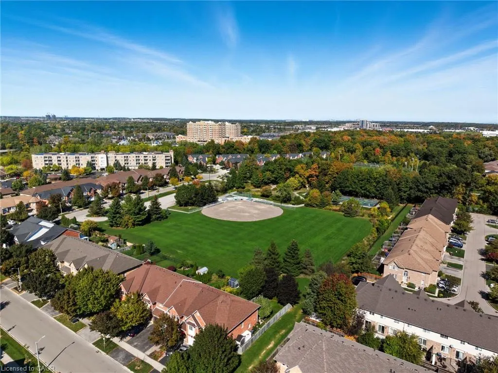 1421 Walkers Line, #304