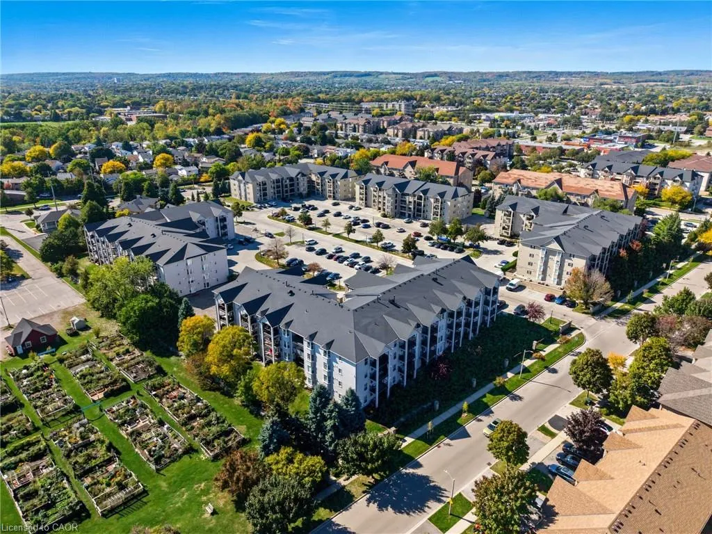 1421 Walkers Line, #304