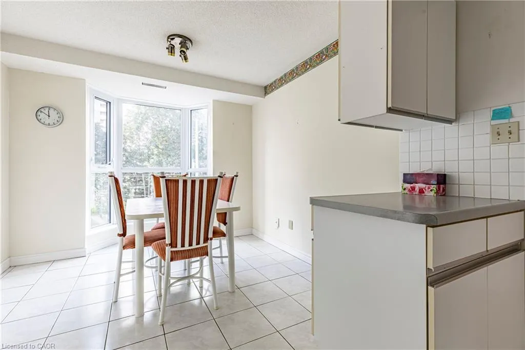 67 Caroline Street S, #304 (3D)