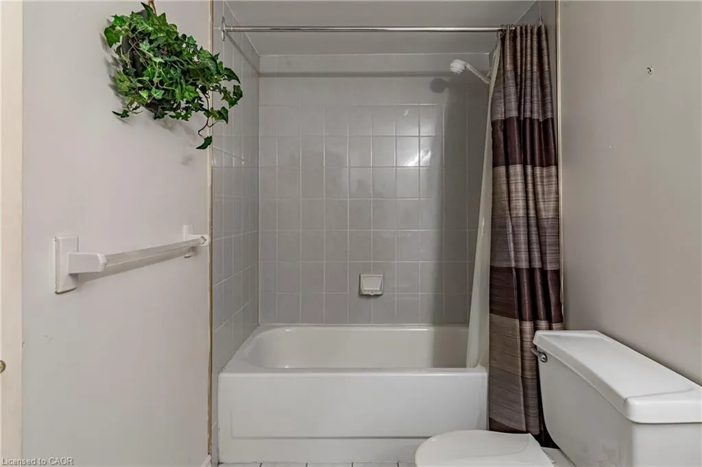67 Caroline Street S, #304 (3D)