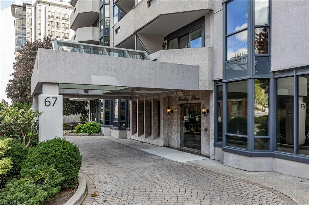 67 Caroline Street S, #304 (3D)