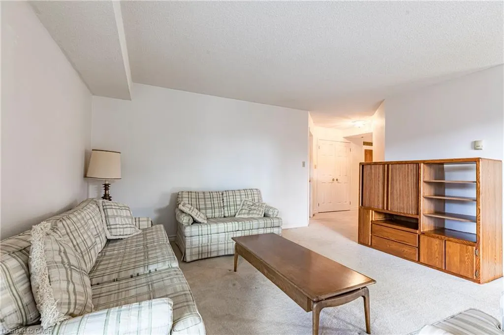 67 Caroline Street S, #304 (3D)