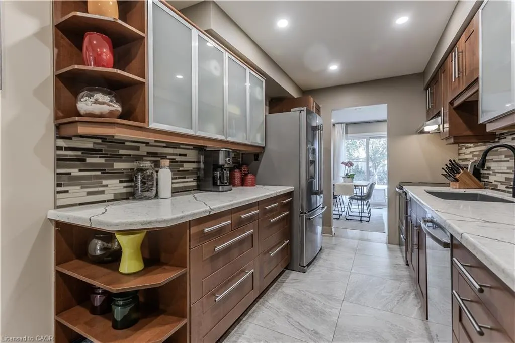 1415 Hazelton Boulevard, #23