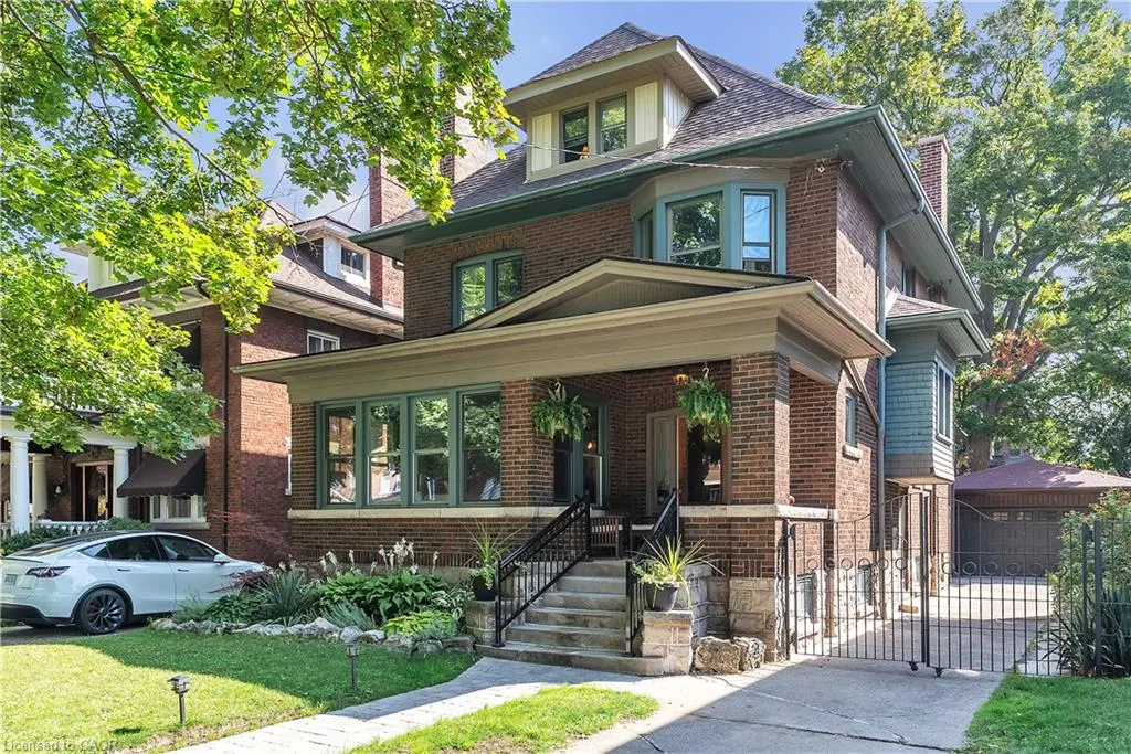 121 St Clair Avenue