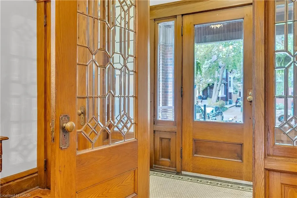 121 St Clair Avenue