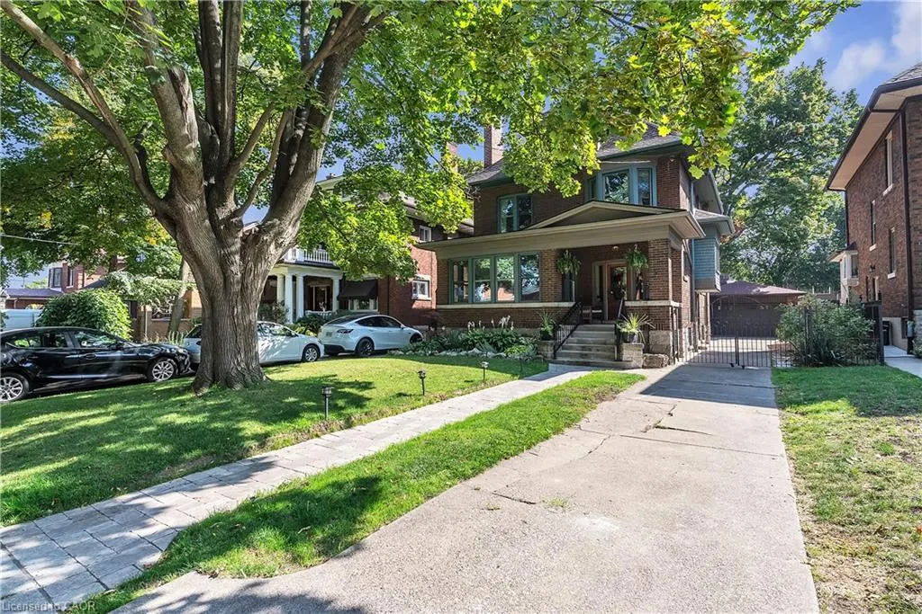 121 St Clair Avenue