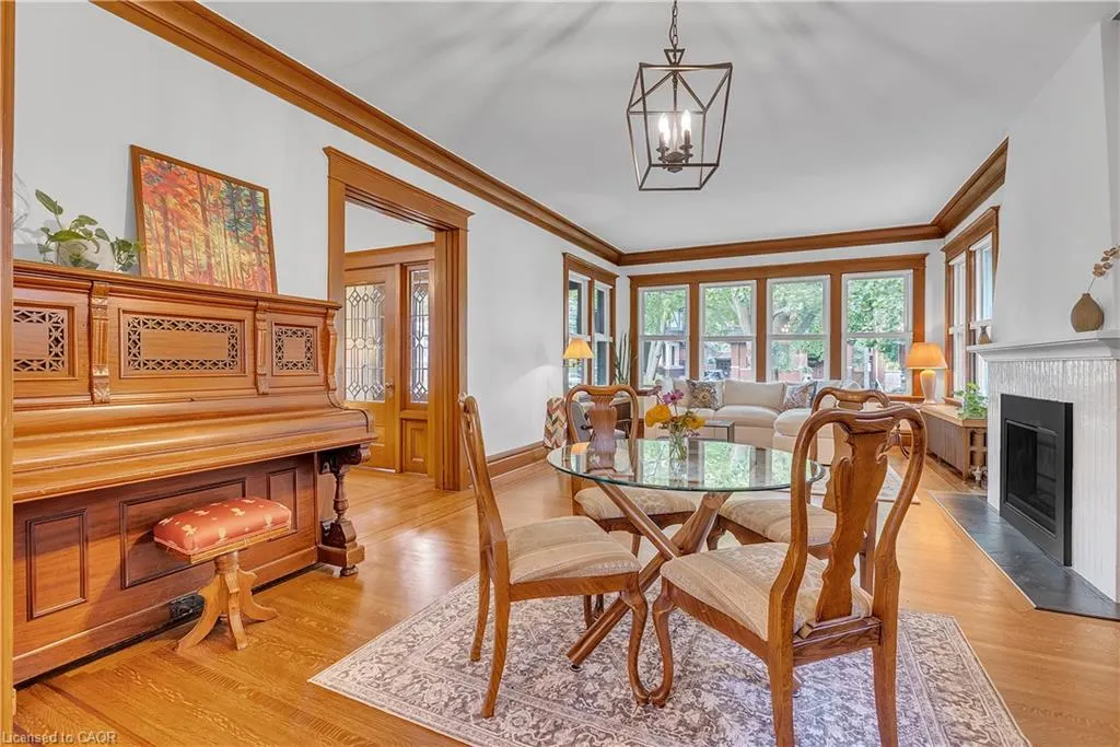 121 St Clair Avenue