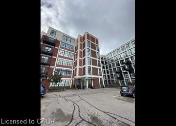 404 King Street W, #211