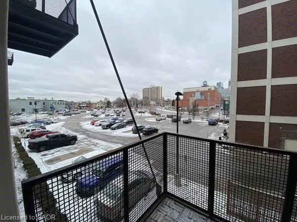 404 King Street W, #211