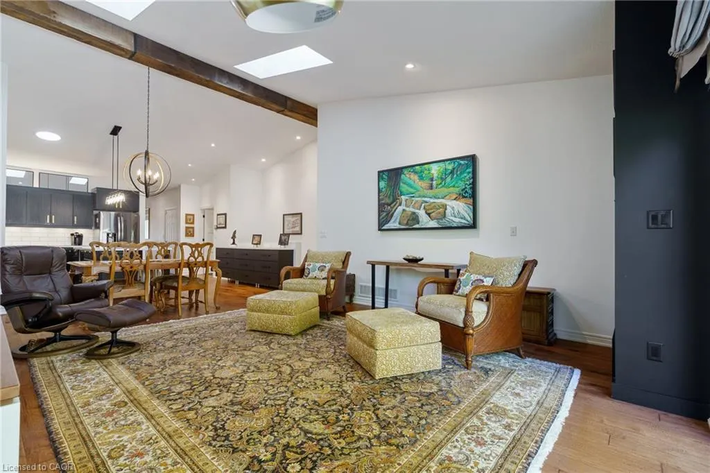 353 Park Street W