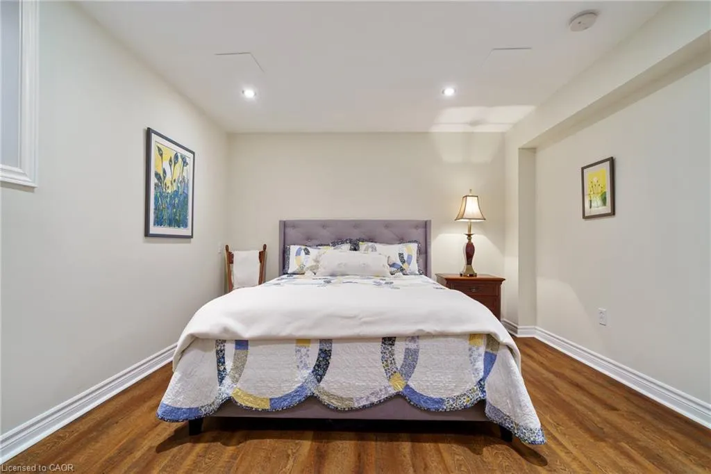 353 Park Street W