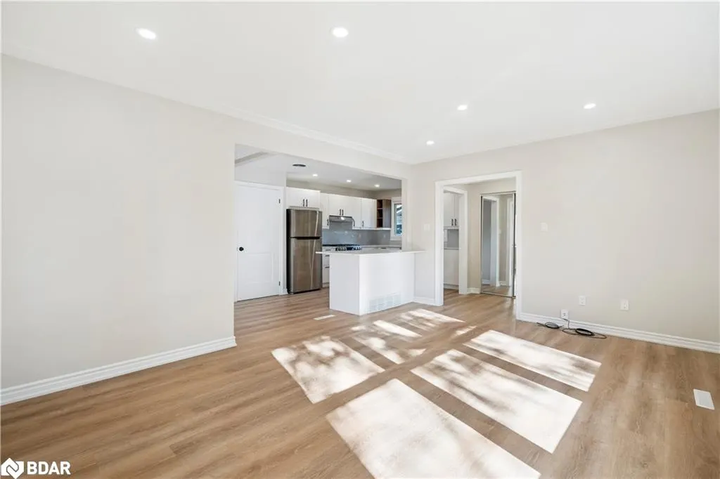 10 Sycamore Street