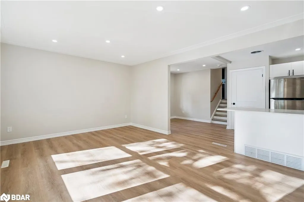 10 Sycamore Street