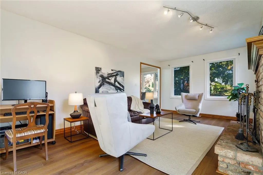 15 Blue Forest Drive