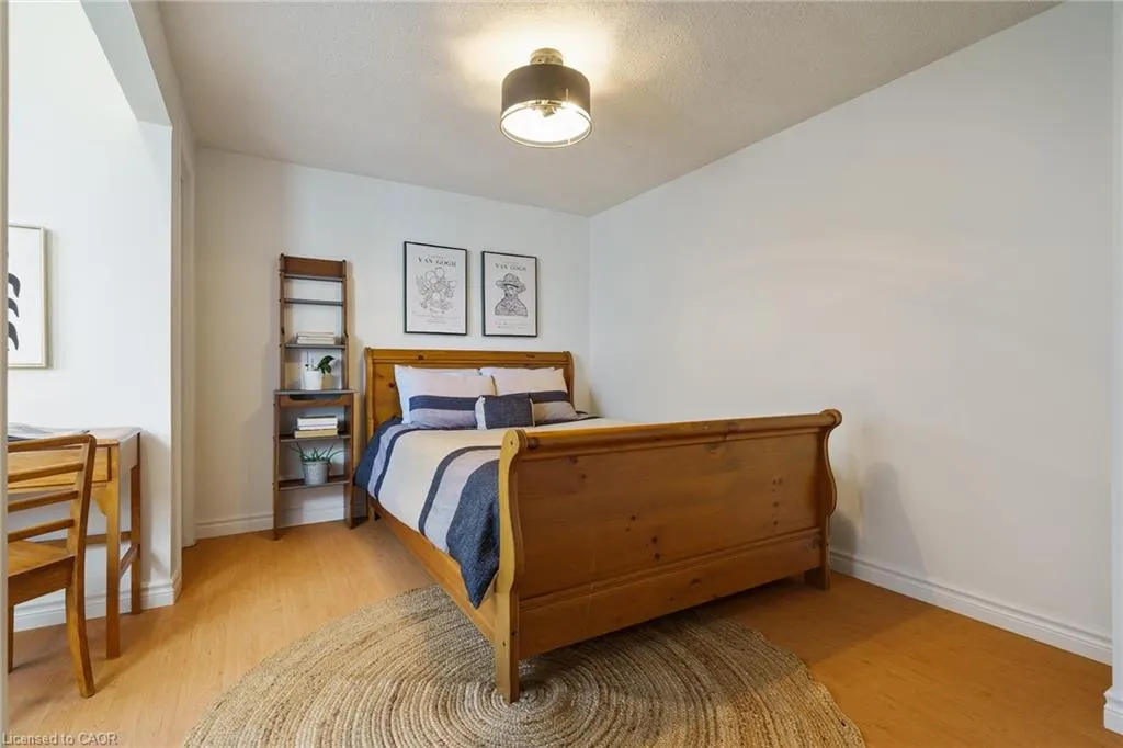 15 Blue Forest Drive